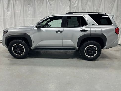 Used 2025 Toyota 4Runner TRD Off-Road image 4