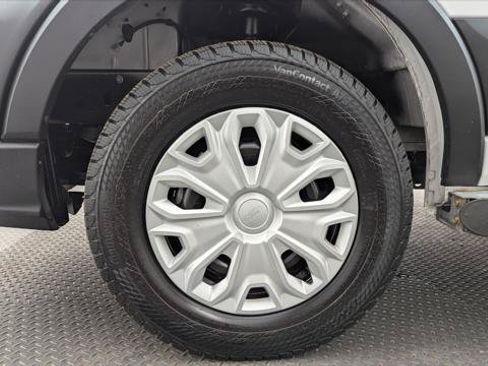 Used 2025 Ford Transit 250 Low Roof w/ Exterior Upgrade Package RWD image 24