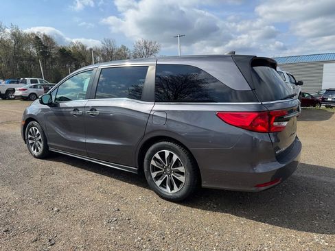 Used 2023 Honda Odyssey EX-L image 3