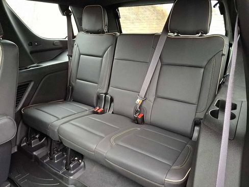 Used 2023 Chevrolet Tahoe Premier image 11