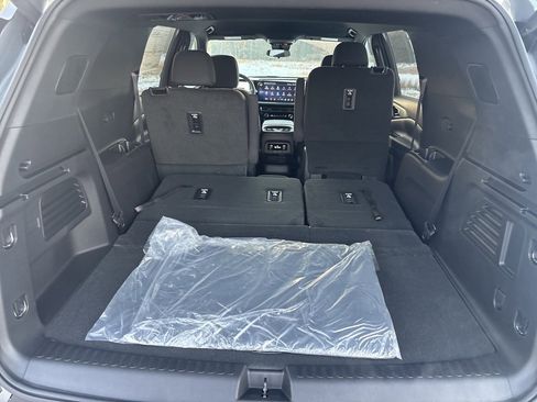 New 2025 Chevrolet Traverse LT w/ Midnight/Sport Edition image 53