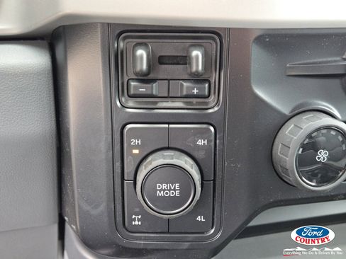 New 2026 Ford F250 XLT w/ XLT Premium Package image 14