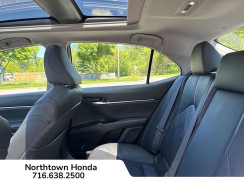 Used 2018 Toyota Camry XLE w/ Audio Package FWD image 19