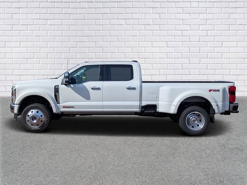 New 2026 Ford F450 Lariat w/ Lariat Ultimate Package AWD/4WD image 2