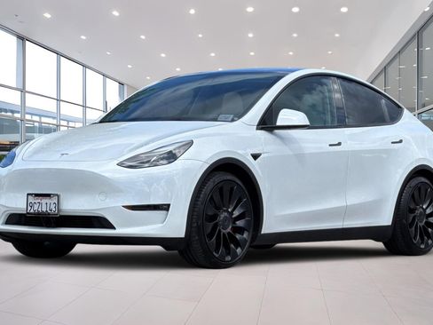 Used 2022 Tesla Model Y Performance AWD/4WD image 8