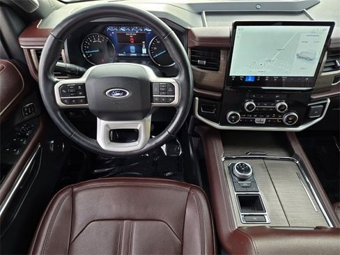 Used 2024 Ford Expedition Max Limited image 14