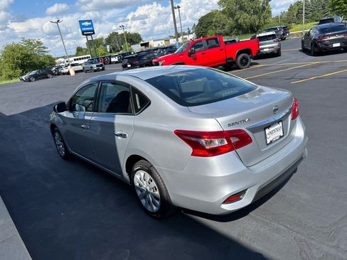 Used 2018 Nissan Sentra S FWD image 9