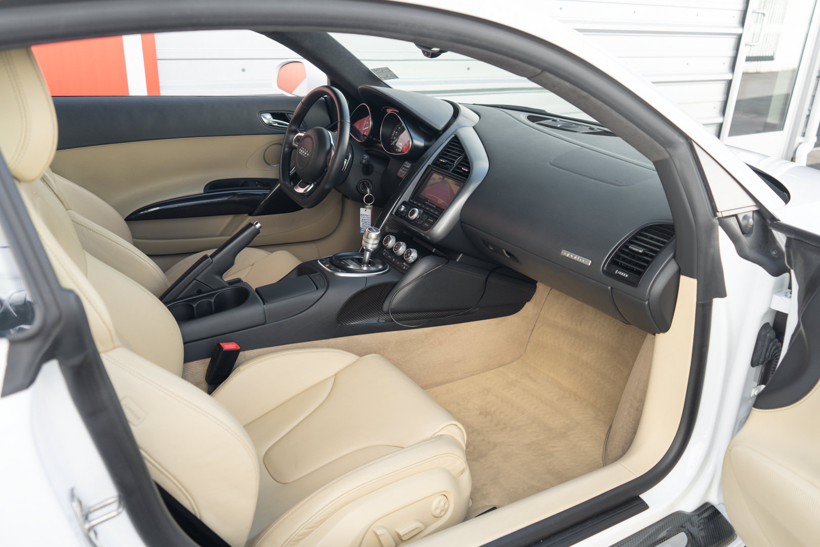 Used 2010 Audi R8 V10 AWD/4WD image 28