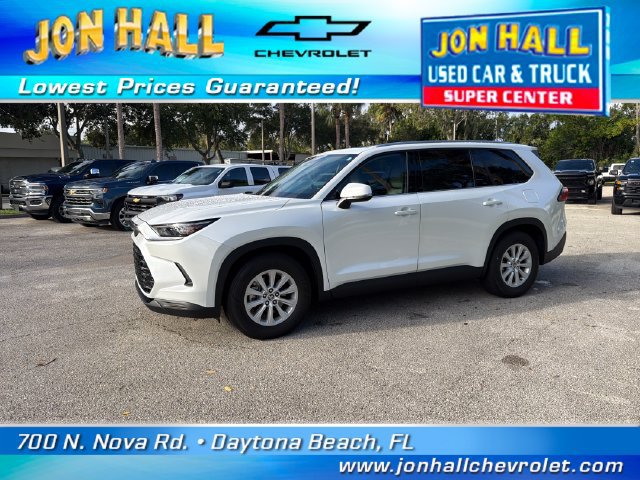 Used 2024 Toyota Grand Highlander FWD image 2
