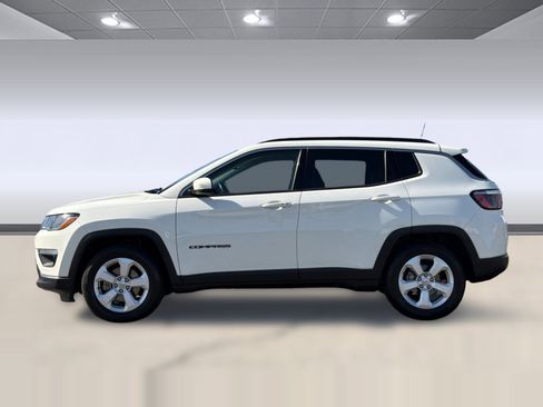 Used 2020 Jeep Compass Latitude image 2