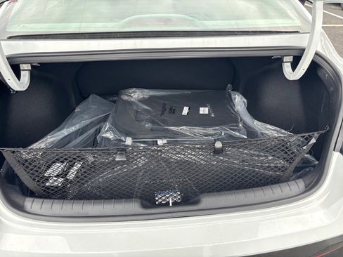 Certified 2025 Hyundai Elantra Sport FWD image 15