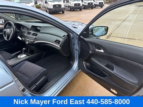 Used 2012 Honda Accord LX image 9