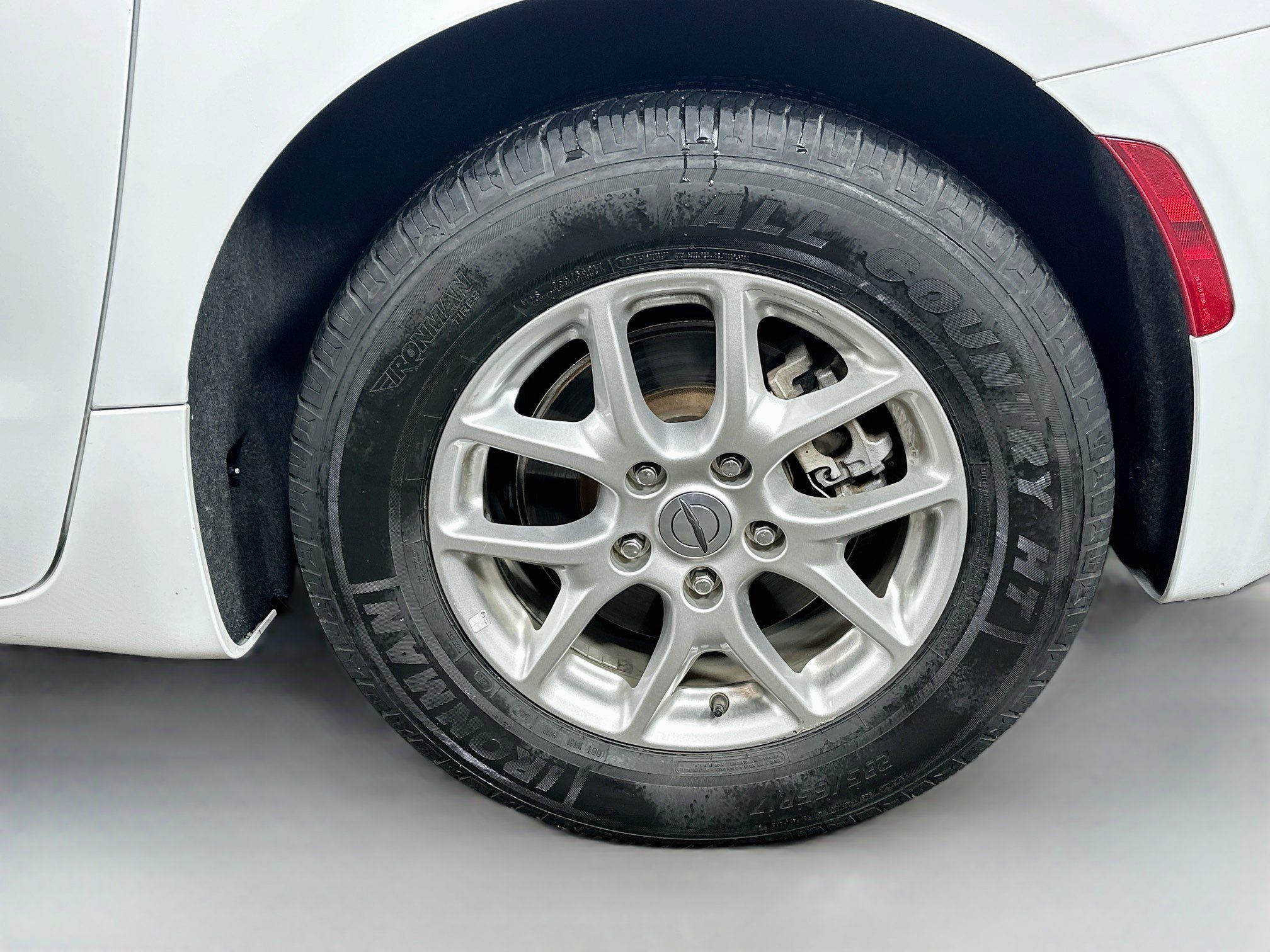 Used 2023 Chrysler Pacifica Touring-L FWD image 30