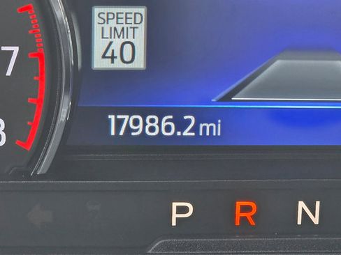 Used 2023 Ford Explorer Limited w/ Limited Technology Package image 7