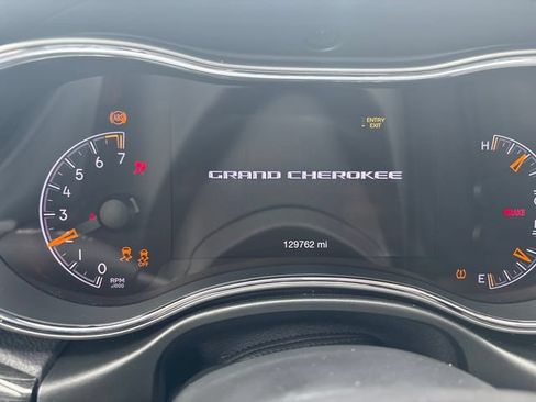 Used 2020 Jeep Grand Cherokee Trailhawk AWD/4WD image 14