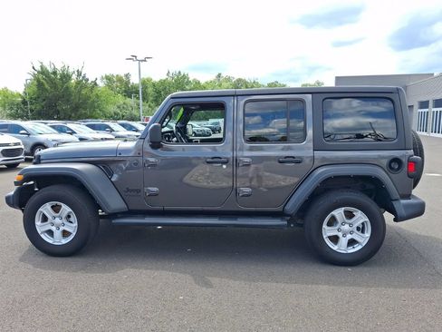 Used 2022 Jeep Wrangler Unlimited Sport AWD/4WD image 7