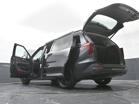 Used 2026 Kia Carnival SX Prestige FWD image 51