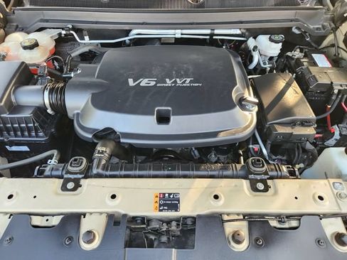 Used 2022 Chevrolet Colorado Z71 AWD/4WD image 30
