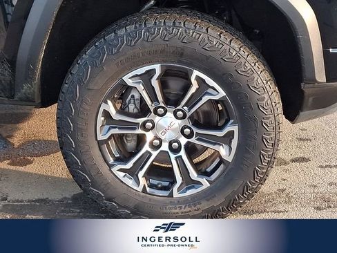 Used 2024 GMC Canyon AT4 w/ Canyon Safety Plus Package image 11