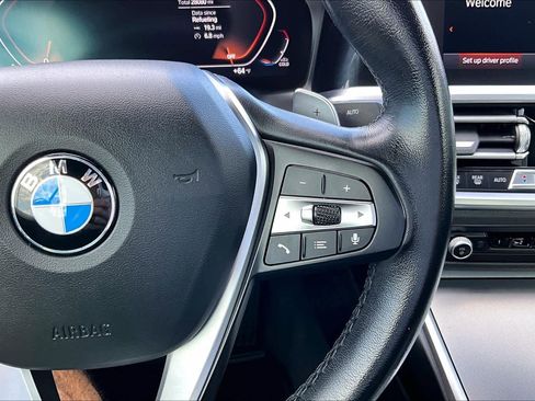 Used 2023 BMW 430i Convertible image 25