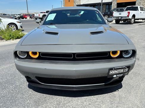 Used 2018 Dodge Challenger SXT w/ Blacktop Package RWD image 2