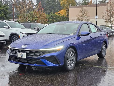 New 2026 Hyundai Elantra Blue image 3