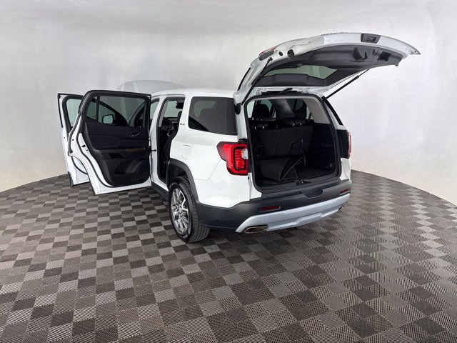 Used 2023 GMC Acadia SLE FWD image 29