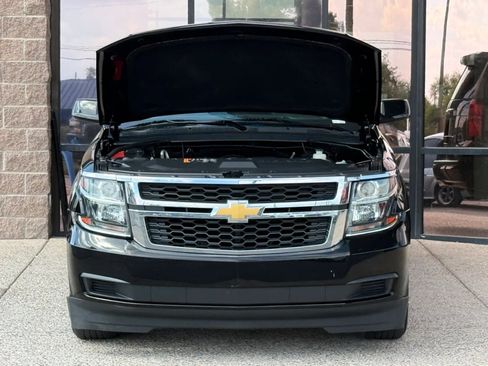 Used 2020 Chevrolet Suburban LT AWD/4WD image 21