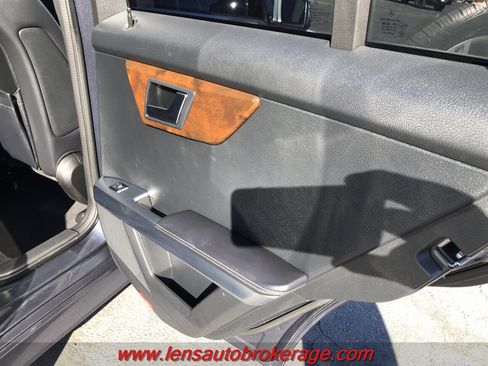 Used 2014 Mercedes-Benz GLK 350 2WD image 19