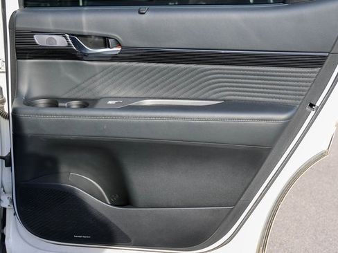 Used 2023 Hyundai Palisade Calligraphy w/ Winter Package image 20