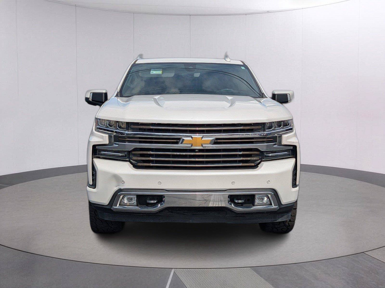 Used 2020 Chevrolet Silverado 1500 High Country w/ Technology Package AWD/4WD image 9