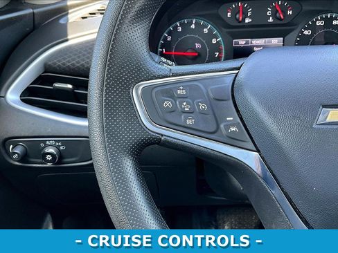 Used 2024 Chevrolet Malibu LT FWD image 11
