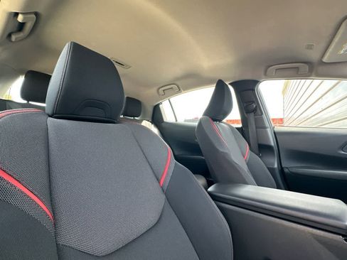 Used 2024 Toyota Prius Prime SE image 19