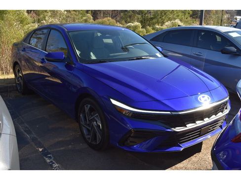 New 2026 Hyundai Elantra Limited image 6