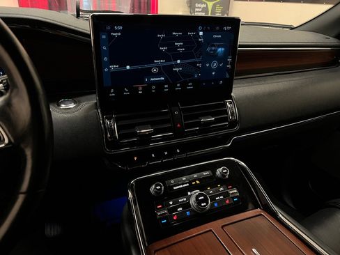 Used 2022 Lincoln Navigator L Reserve image 25