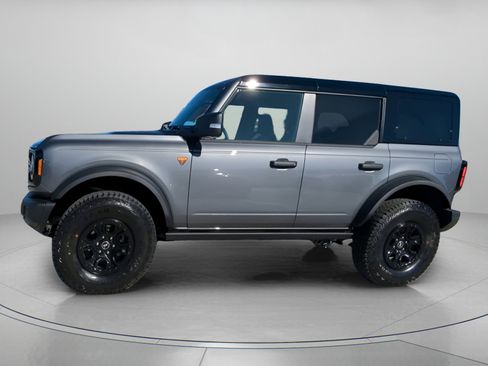 New 2025 Ford Bronco Badlands image 14