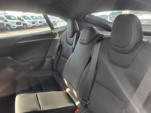 Used 2021 Tesla Model S Plaid image 12
