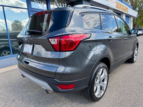 Used 2019 Ford Escape Titanium AWD/4WD image 11