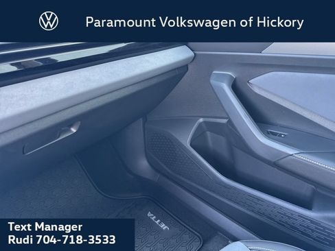 Used 2026 Volkswagen Jetta SE FWD image 24