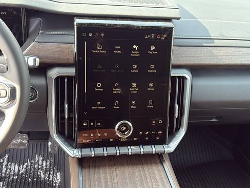 New 2026 GMC Acadia Denali Ultimate image 16