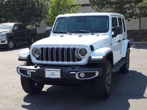 New 2026 Jeep Wrangler Unlimited Sahara AWD/4WD image 4