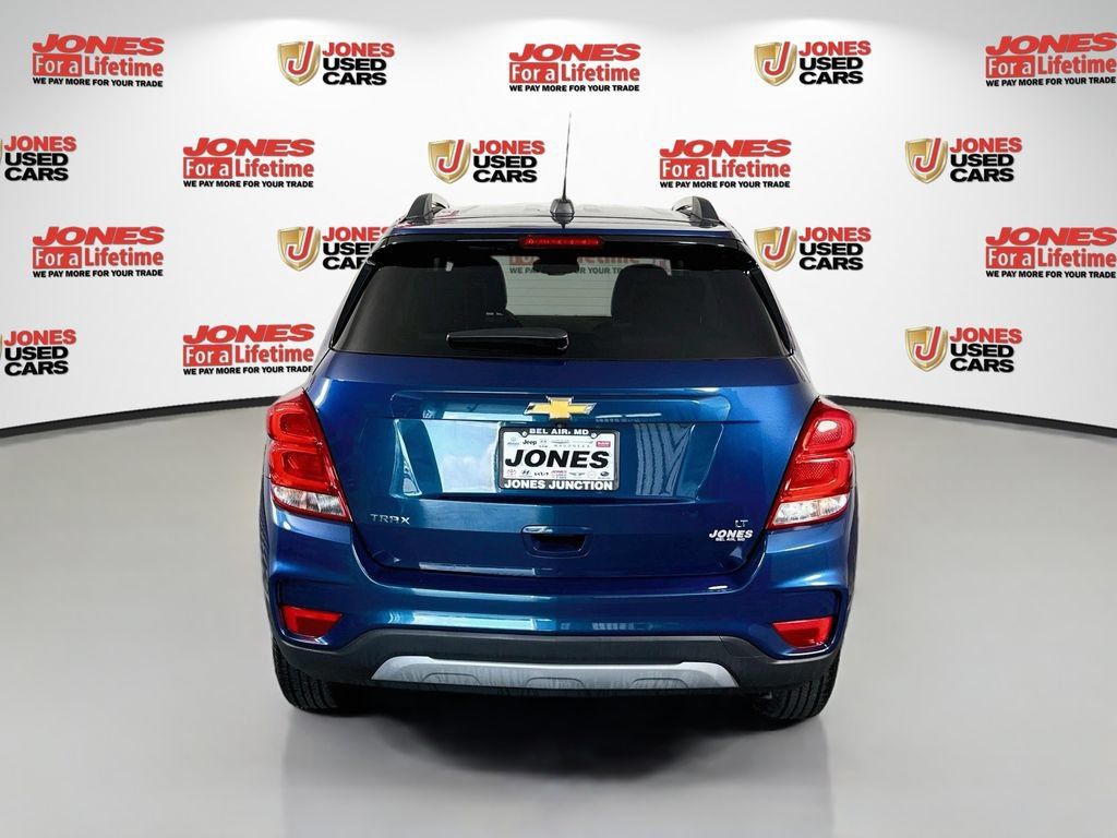 Used 2020 Chevrolet Trax LT w/ LT Convenience Package FWD image 14