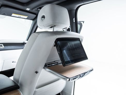 Used 2019 Rolls-Royce Cullinan AWD/4WD image 23