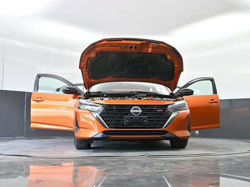 Used 2024 Nissan Sentra SR w/ SR Premium Package FWD image 68