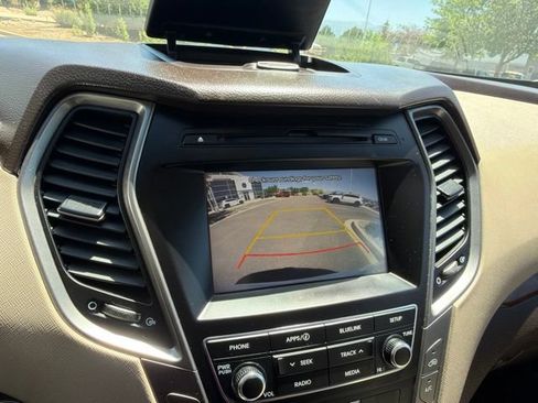 Used 2018 Hyundai Santa Fe Sport FWD image 23