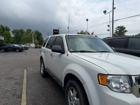 Used 2012 Ford Escape XLS AWD/4WD image 12