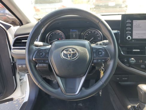 Used 2024 Toyota Camry SE image 25