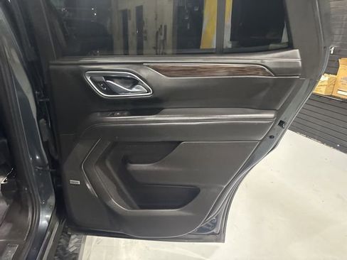 Used 2021 Chevrolet Tahoe Z71 w/ Z71 Off-Road Package image 33