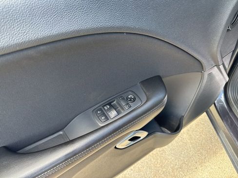 Used 2018 Dodge Challenger SXT RWD image 22