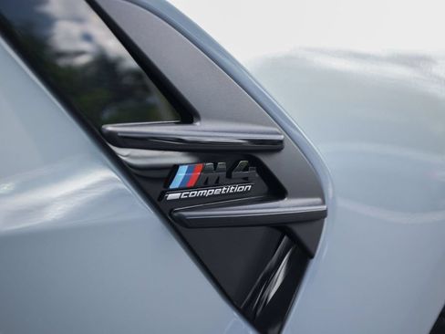 Used 2022 BMW M4 xDrive Competition w/ M Carbon Exterior Package AWD/4WD image 16